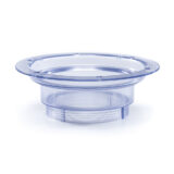 Transparenter Gewindering als Ersatzteil für einen Wasserfilter-Standfilter.